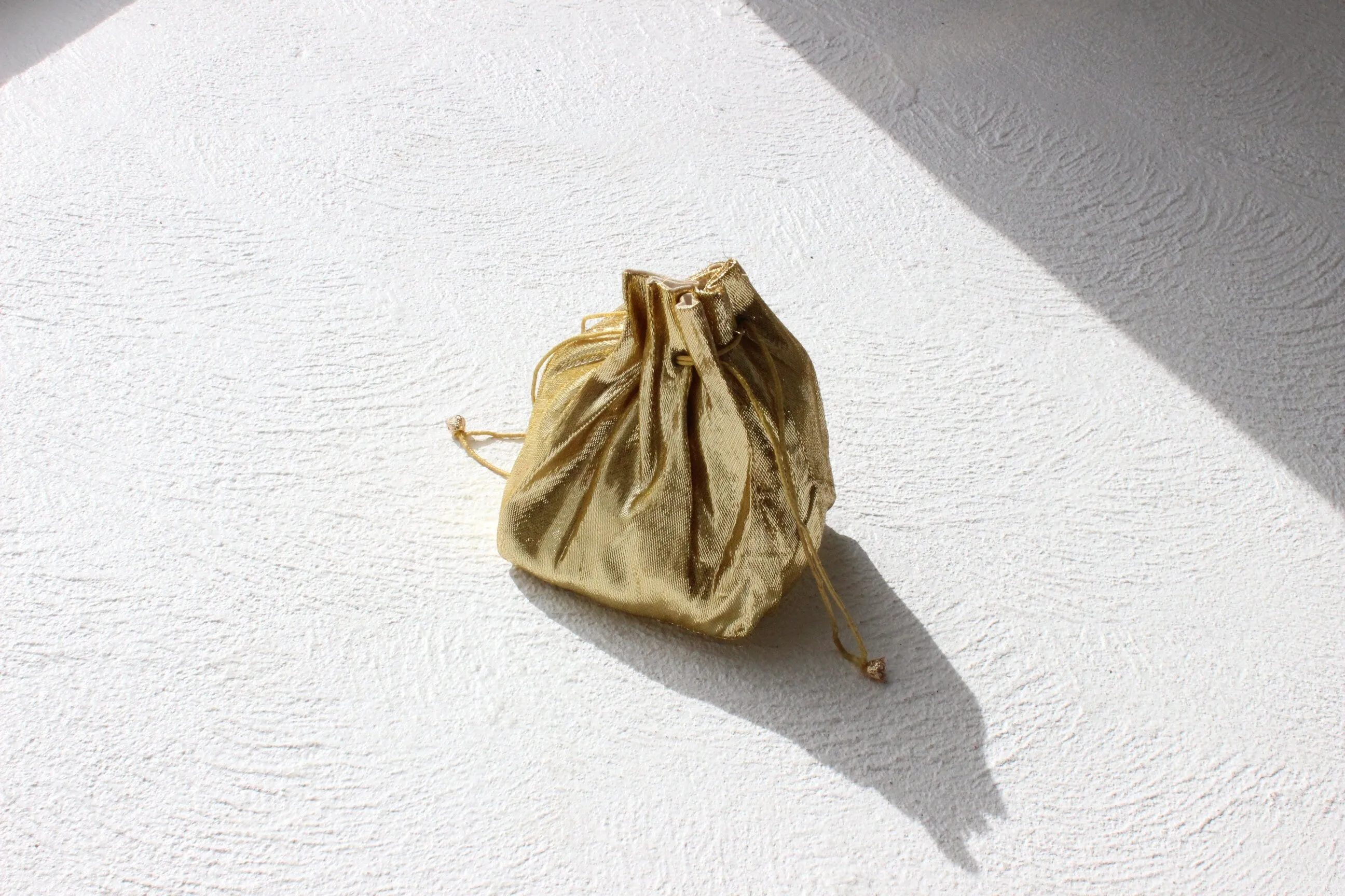 80s Gold Lamé Drawstring Wristlet Bag