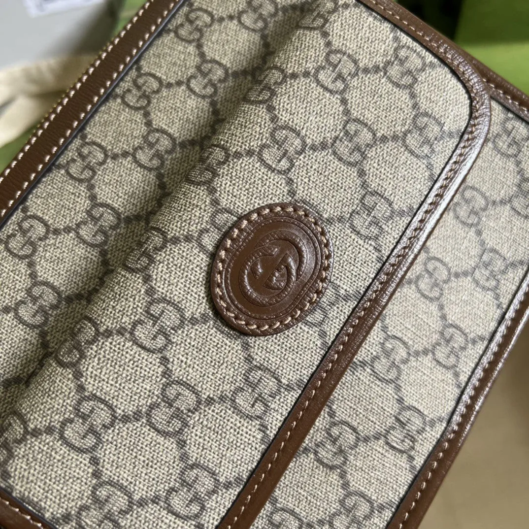 gg Messenger Bag With Interlocking G Beige And Ebony gg Supreme Canvas And Brown For Men 8in/21cm gg 674164 92THG