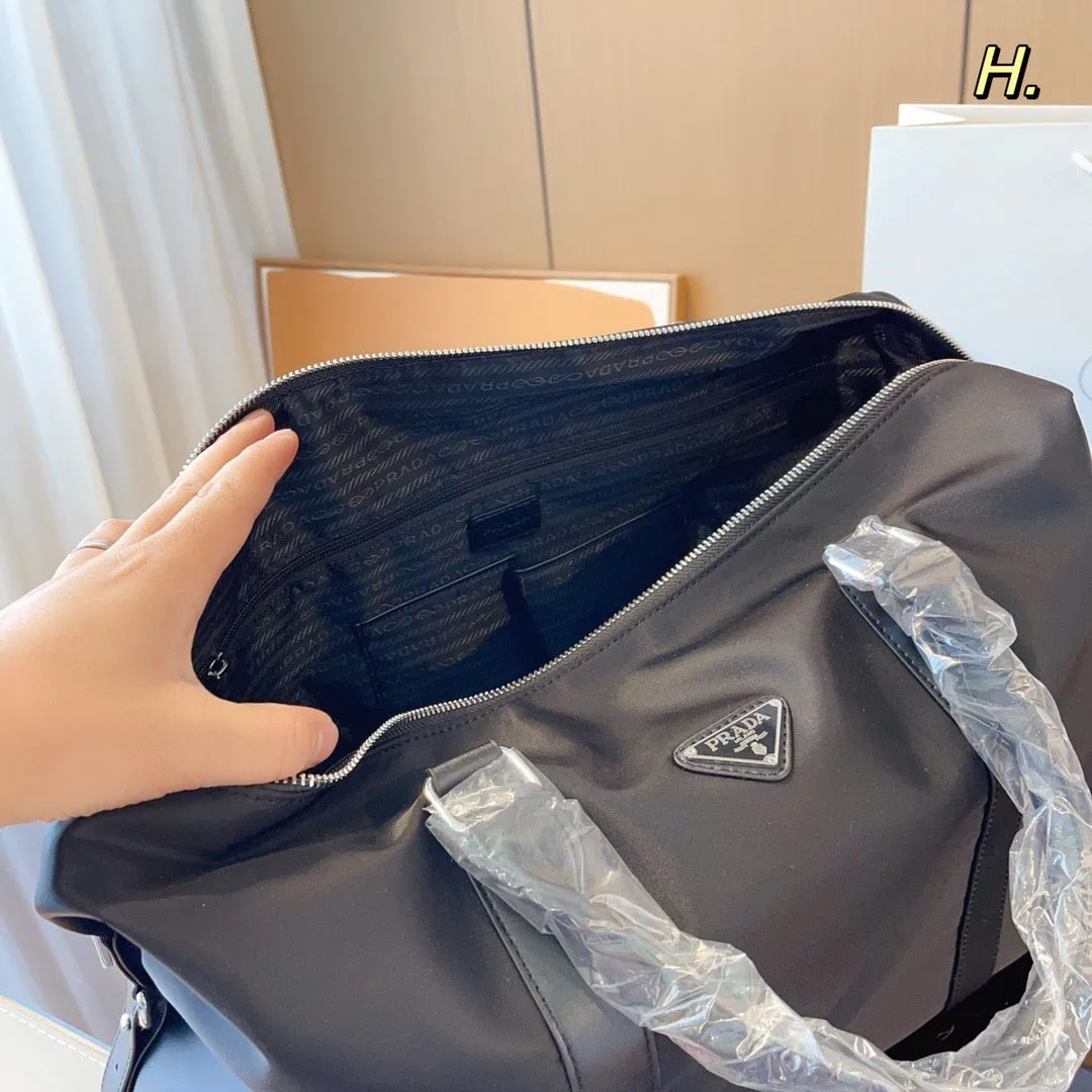 PD245 Re-Nylon Luggage / 18.56.7x10.6x11inch